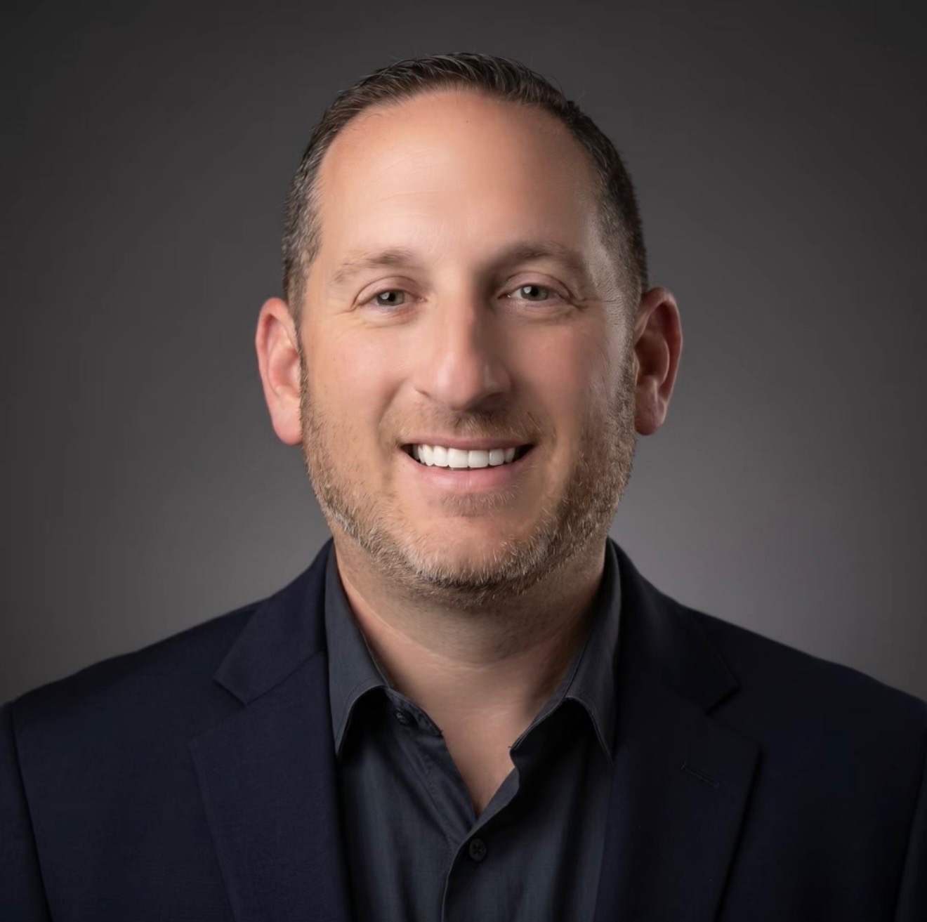 Steve Temes, founder of Showroom Closer and creator of Pitch Perfect Sales Training